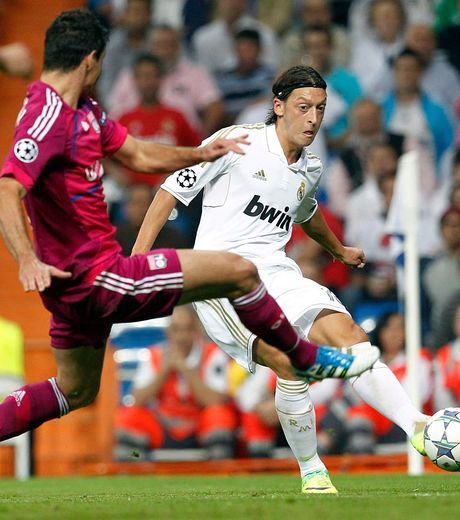 mesut-ozil-buteur-face-a-l-ol-sait-que-le-real-madrid-est-sur-le-point-de-se-qualifier_38221_w460.jpg